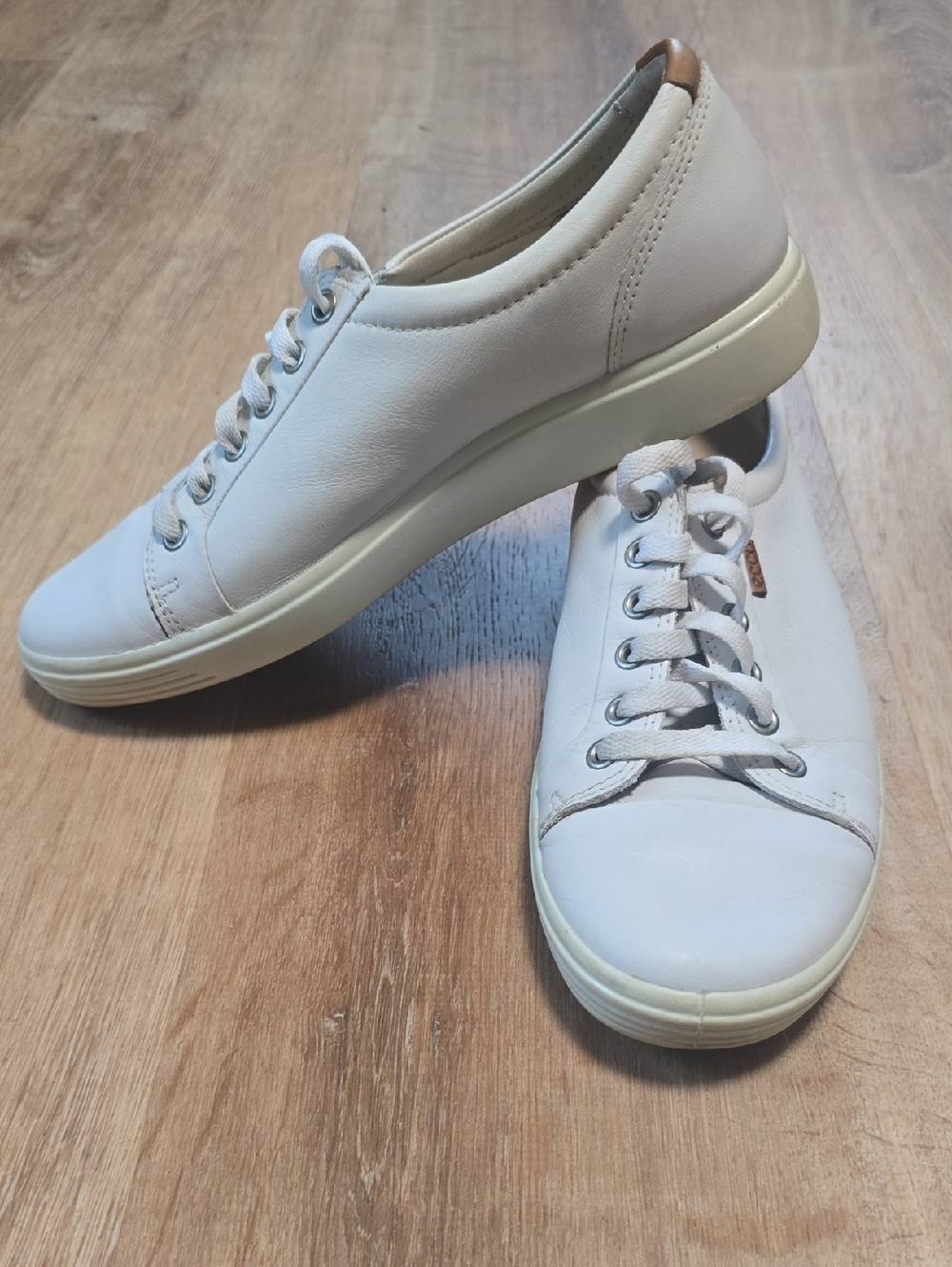 Ecco White Leather Soft 7 Low-Top Sneakers - Size 40